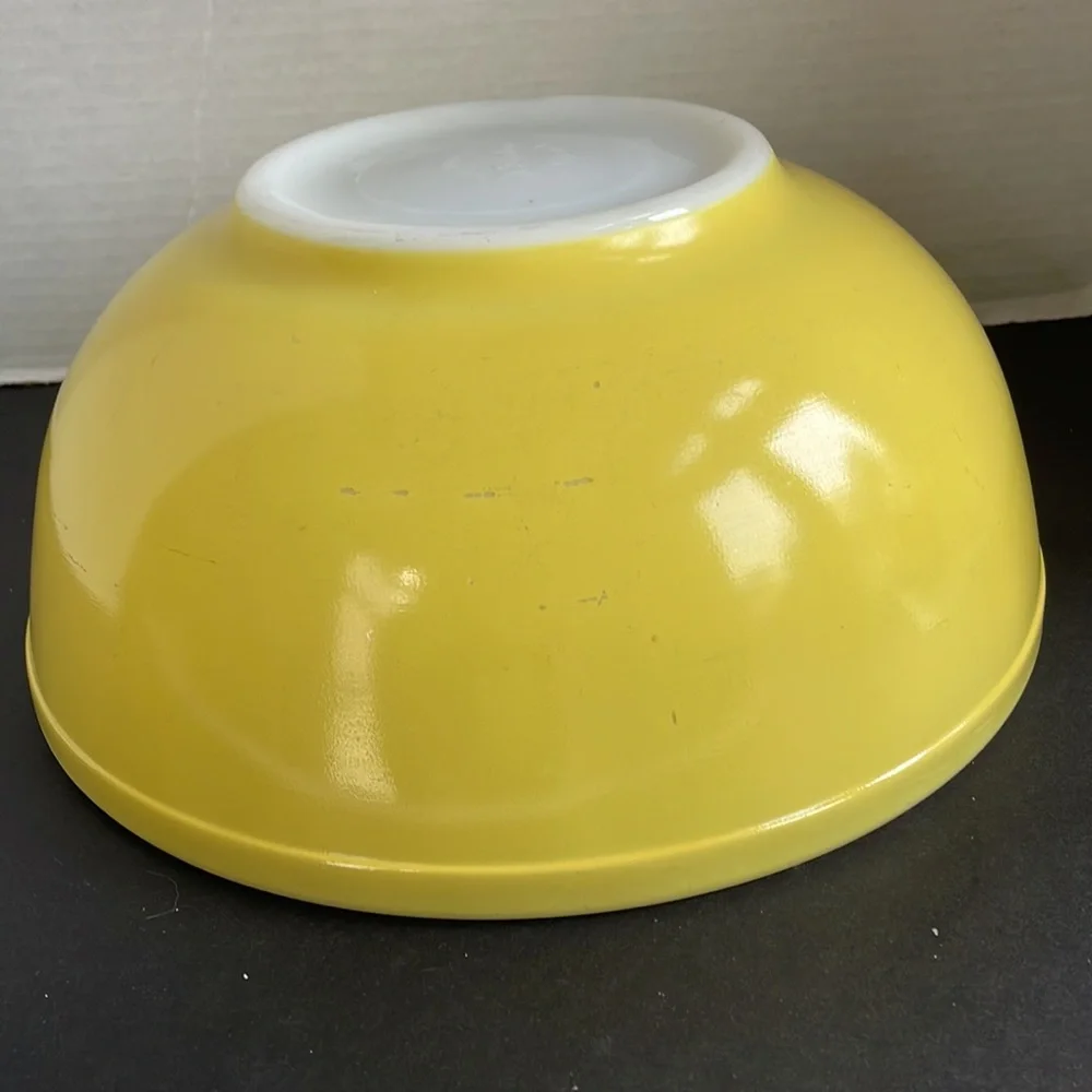 Vintage Pyrex Set 3 Primary Color Nesting Glass Mixing Bowls